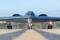 Na Írán útočily nejdražší letouny všech dob. Let je extrémní a jde i o jídlo pilota