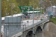 Estonské město Narvu spojuje s Ruskem most. Pro Putina by to mohlo být ideální místo k prvnímu útoku