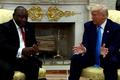 Trump konfrontoval jihoafrického prezidenta s nepodloženými tvrzeními o zabíjení bílých farmářů