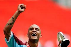 Championship 2008-09: Clarke Carlisle (Burnley)