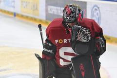 Zklamaný Josef Kořenář v sedmém semifinále Sparty s Kometou