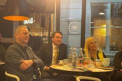 Zaskočený Fiala. Nenasloucháte nám, podnikatelům, uslyšel od  manažera likérky