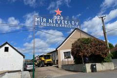 Středočeská obec Křečovice, kde se v roce 1985 natáčela komedie Vesničko má, středisková (23. 7. 2025)