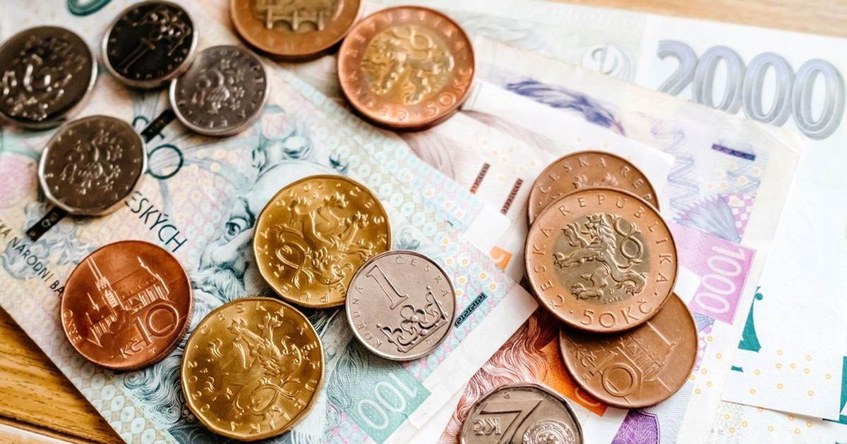 Děsivý součet. Nafta za 50 korun je jen začátek, na lidi se řítí další zásadní zdražení