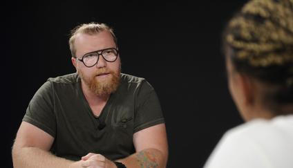 Za den a půl autem dojedete tam, kde frontu drží kanibalové, říká režisér dokumentu o "dezolátech"