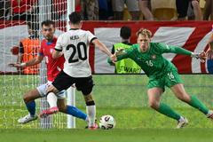 Český brankář Lukáš Horníček v zápase ME do 21 let proti Německu