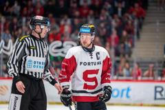 Vladimír Sobotka ve čtvrtém čtvrtfinále play off Třinec - Sparta