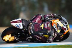 Filip Salač na motocyklu Moto2 v barvách ELF Marc VDS Racing Teamu