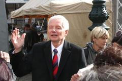 Je to parlamentní banda sedmi, kritizoval Sládek vládní i opoziční poslance