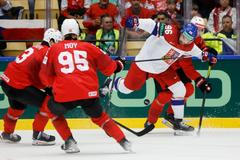 Daniel Voženílek v zápase MS 2025 Česko - Švýcarsko