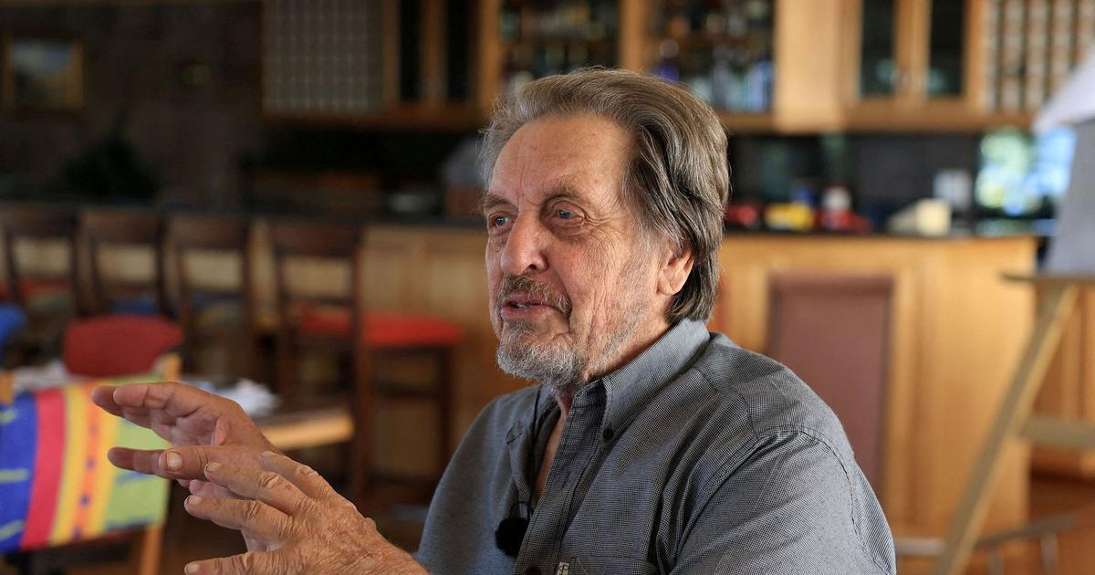 Muskův otec jedná o přesídlení desítek bělošských rodin z JAR do Ruska