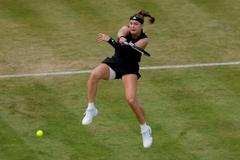 Karolína Muchová na turnaji v londýnském Queen's Clubu