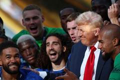 Donald Trump s fotbalisty Chelsea po finále MS klubů