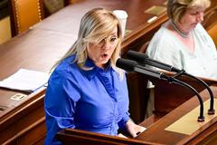 Scillerová sněmovna kauza Blažek