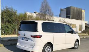 Volkswagen Multivan plug-in 2025
