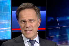 Šéf NATO Mark Rutte se vysmál ruskému ministrovi zahraničí Sergeji Lavrovovi