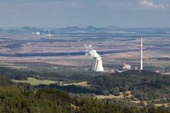 Horní Blatná; elektřina; napětí; elektrické vedení; energie; elektrárna; dráty; sloup; sloupy; znečištění; Česko; krajina; ekologie; země; ilustrační foto