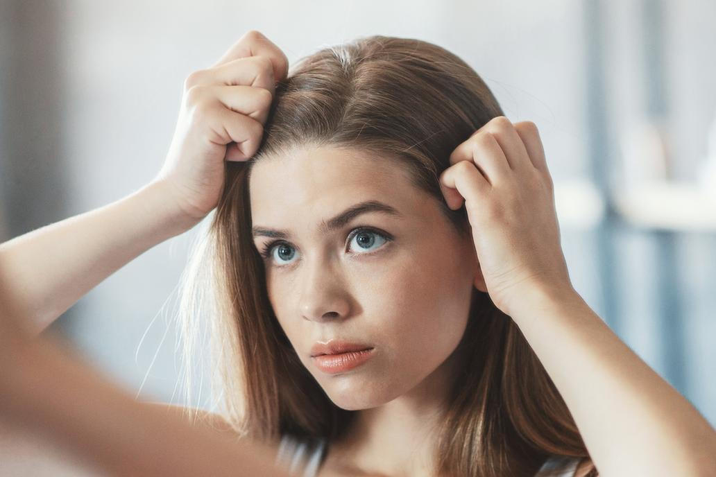 Místo jednoho univerzálního řešení nabízí dnešní kosmetický průmysl celou paletu chytrých vychytávek.