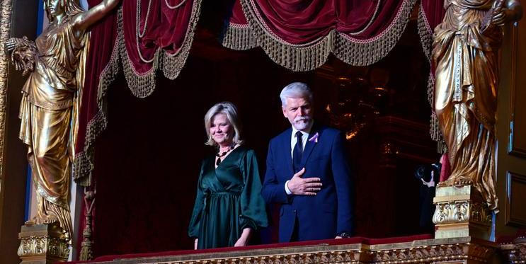 Eva Pavlová, manželka prezidenta, Petr Pavel, prezident, politik, prezidentská lóže, Národní divadlo, Ceny Paměti národa