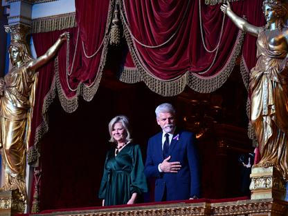 Eva Pavlová, manželka prezidenta, Petr Pavel, prezident, politik, prezidentská lóže, Národní divadlo, Ceny Paměti národa