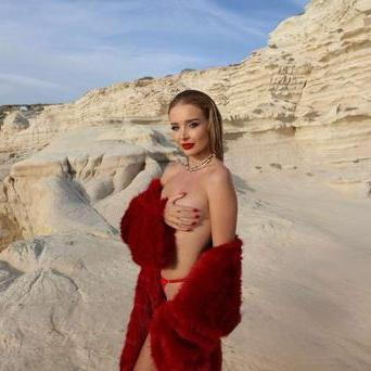 Nicole Šáchová na prosincové titulce časopisu Playboy