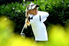 Strašlivě sprostá dcera Petra Kordy a Ledecká válí i na windsurfu. Sledujte Sportovní Sociál