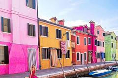 Instamísta: Okouzlující ostrov barevných domků najdete v Itálii