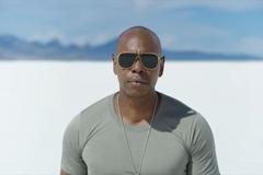 Dave Chappelle v novém stand-up speciálu zpochybňuje obvinění Jacksona ze zneužívání dětí