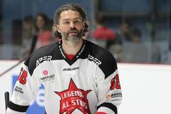 Znojmo žije hokejem: Legendy národního týmu vs. Legendy Orlů