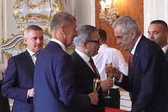 Prezident Miloš Zeman jmenoval Lubomíra Zaorálka ministrem kultury