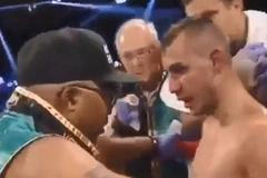 Kouč James McGirt prosí Maxima Dadaševa, aby ho nechal ukončit zápas