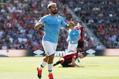 3. kolo anglické Premier League 2019/20, Bournemouth - Manchester City: Sergio Agüero z Manchesteru City oslavuje třetí gól svého týmu.