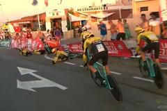 Pád týmu Jumbo-Visma v první etapě Vuelty