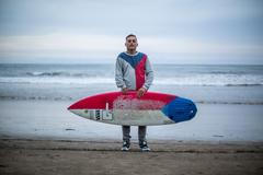 Učí hendikepované surfovat na Bali: Je to jen o hlavě, najít cestu a překonat strach, říká Brzák