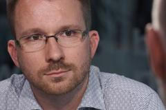 Expert: Kouření je společensky nepřijatelné, výrazně dražší cigarety snižují spotřebu