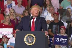 Americký prezident Donald Trump na předvolebním mítinku v Greenville