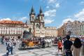 srovnání - Praha bez turistů a s nimi