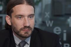 Miliony Čechů jsou v ohrožení, ukázal výzkum. Rozdělení ale nejsme, říká sociolog