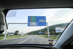 Chorvatsko II - cesta z Dubrovníku do Prahy po neplacených cestách; benzinové pumpy, jízda, silnice, dálnice