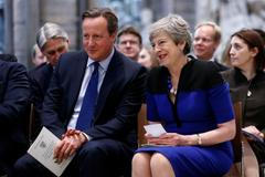 David Cameron a Theresa Mayová