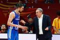 basketbal, MS 2019, Česko - Srbsko, Tomáš Satoranský a trenér Ronen Ginzburg