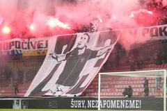 Šury, nezapomeneme. Letnou zněl potlesk pro tragicky zesnulého fotbalistu