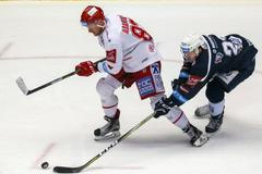 Hokejová extraliga 2018/19, Třinec - Plzeň: Martin Adamský a Petr Straka