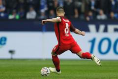 Bundesliga - Schalke 04 v Eintracht Frankfurt