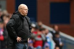 Miroslav Koubek při utkání Plzně ve 3. předkola Ligy mistrů na hřišti Rangers