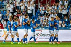 Hráči, fotbalisté, Baník Ostrava, smutek, emoce, fanoušci