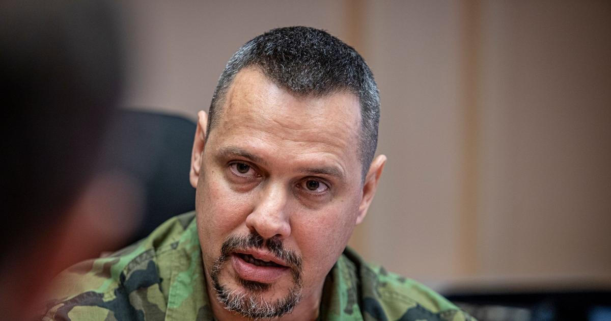 Pořezal nervy i cévy a utekl do škodovky. Rozsudek odkrývá detaily útoku na generála