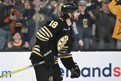 NHL: Pittsburgh Penguins at Boston Bruins hokej, Pavel Zacha