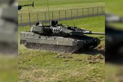 Tank Leopard 2 během Dnů NATO v Ostravě