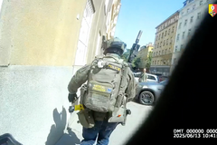 Policie, drogy, Praha, gang, pervitin, zásahovka